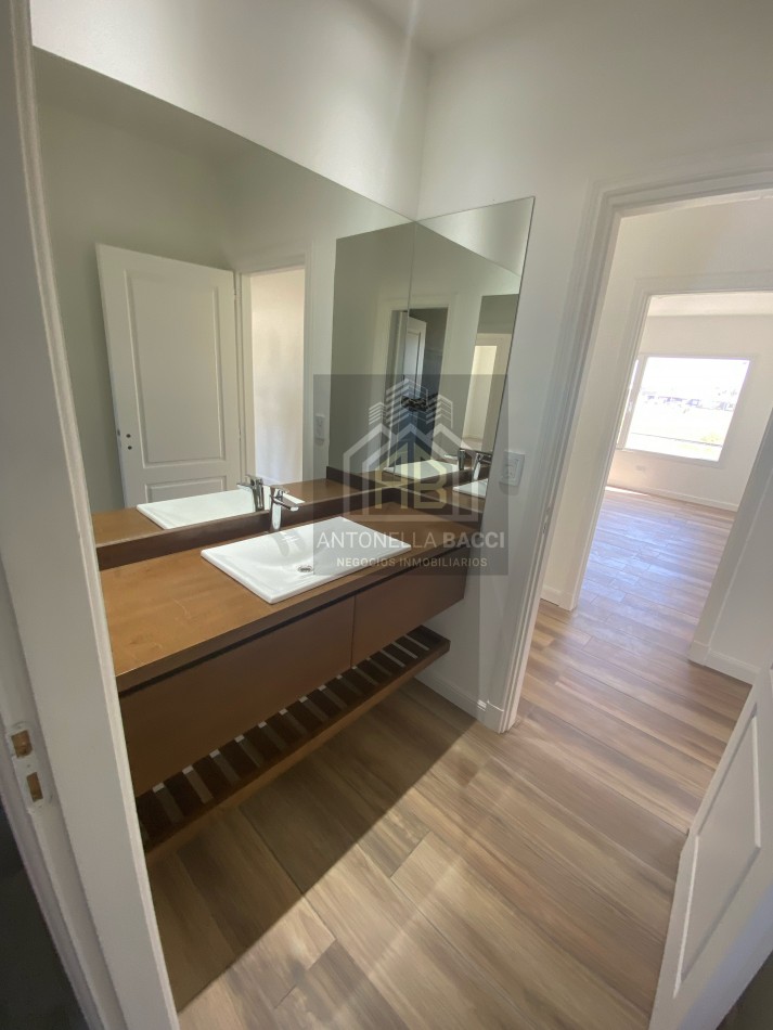 Casa en venta Guemes Sur