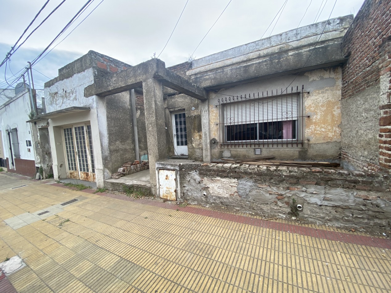 Casa a reciclar/demoler