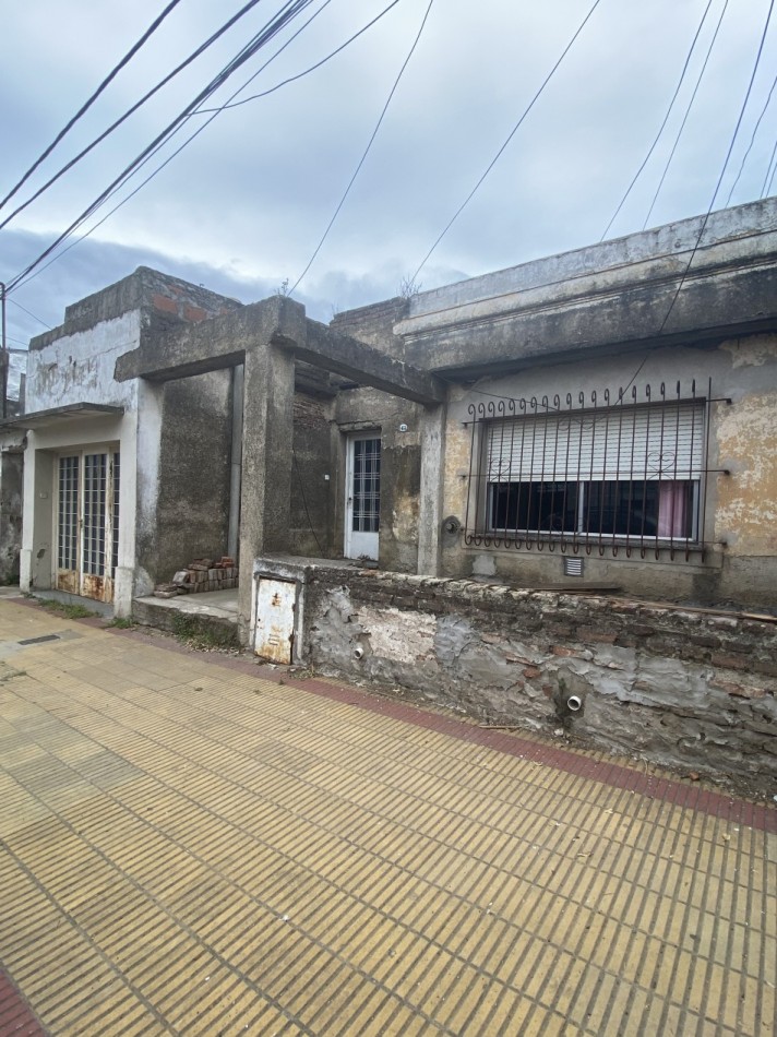 Casa a reciclar/demoler