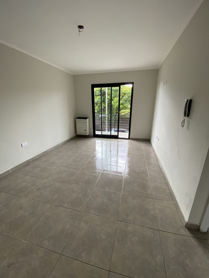 Dpto a estrenar frente.