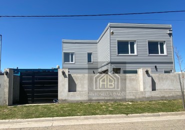 Casa en venta Guemes Sur