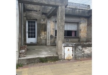 Casa a reciclar/demoler